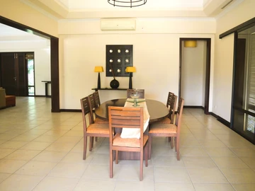 4 Bedroom Villa