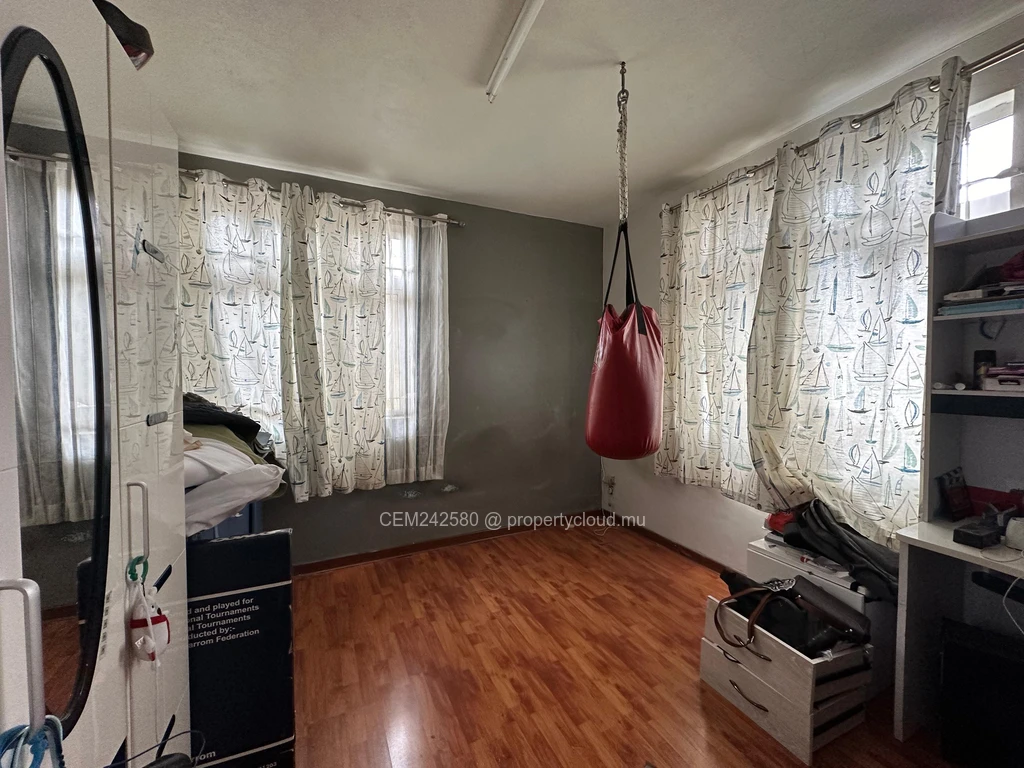 3 Bed Apartments for Rent in Rose Hill CEM242580