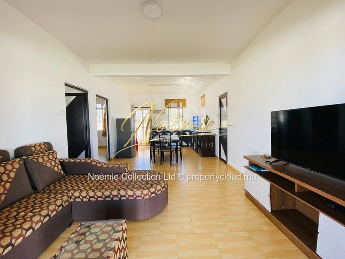 2-Bedroom Apartment for Rent in Pereybère