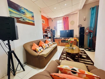 4 Bedroom House