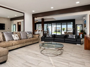 4 Bedroom Villa