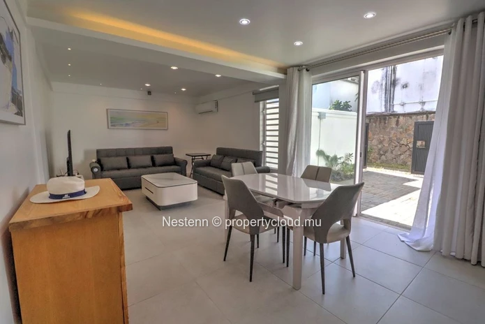 Appartement 2 chambres récemment rénové à louer à Pointe aux Canonniers