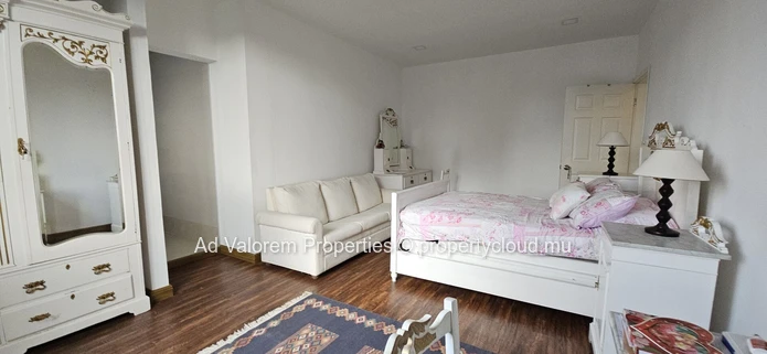 Appartement d'Exception à Vendre – Curepipe | 260 m²