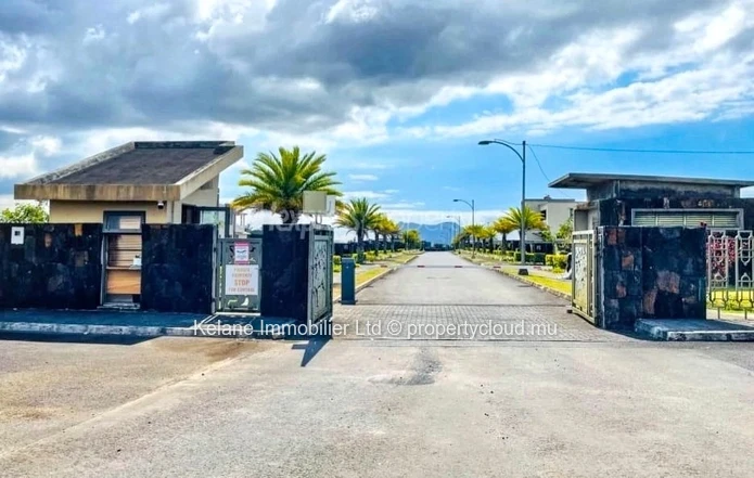 ?? Residential Land for Sale – Aurea Harmony Gated Residence, Hermitage / Côte d’Or