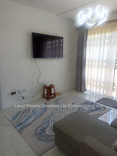 Cozy 2-Bedroom Apartment for Rent in Hermitage