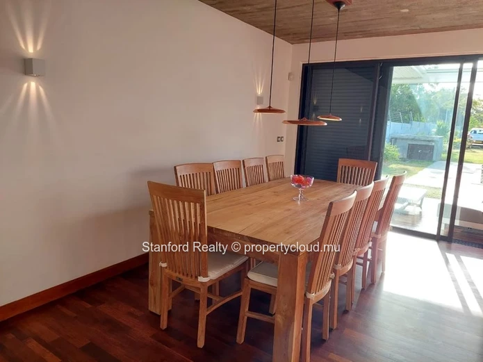 Villa à vendre – 3 chambres, Grand Gaube, Nord