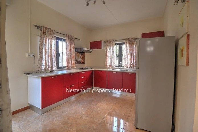 4 bedroom house of 168 m2, on a plot of 467 m2