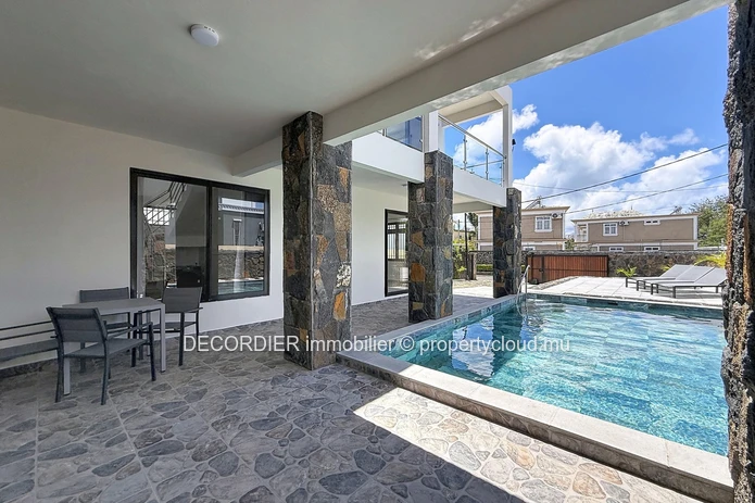 Contemporary elegance in the heart of Pereybère