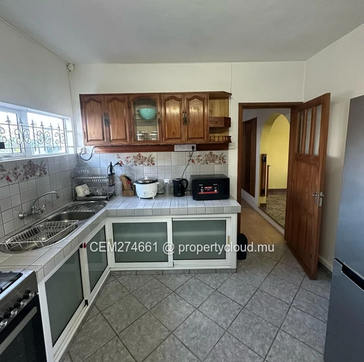 2-Bedroom Apartment for Rent – Curepipe