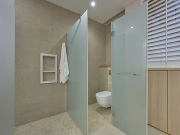 4 Bedroom Apartment