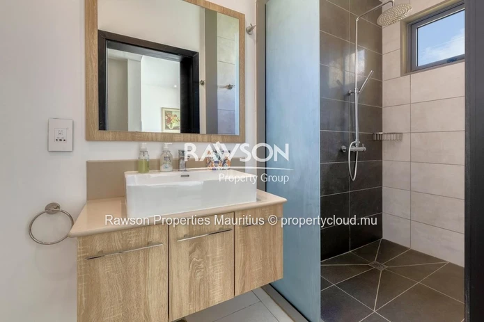 Villa 3 Chambres | Luxe & Confort | Mont Mascal | Accessible Aux Étrangers €