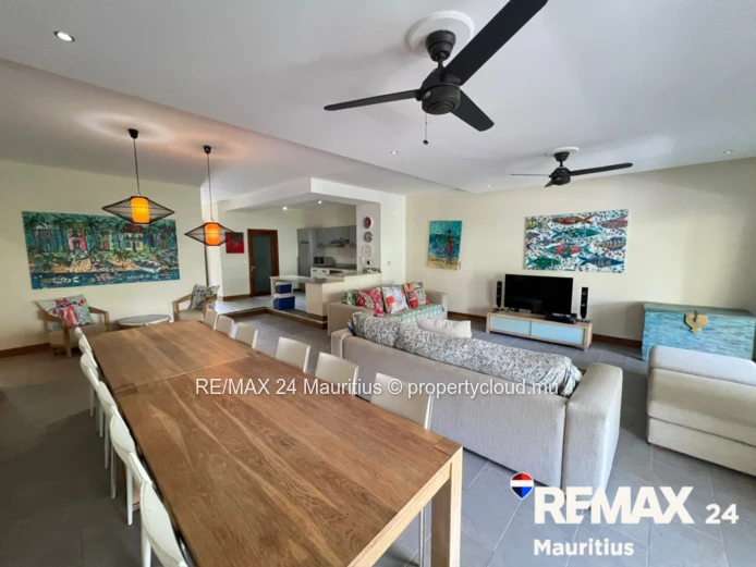 FOR SALE - 3 Bedroom Apartment, Cape Bay