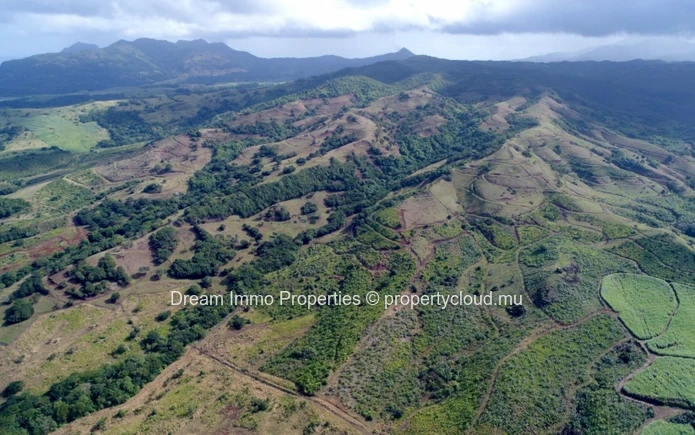 Beaux Terrains Irs A Vendre Dans Un Domaine Avec Golf Et Lagon Dans Le Sud-Ouest