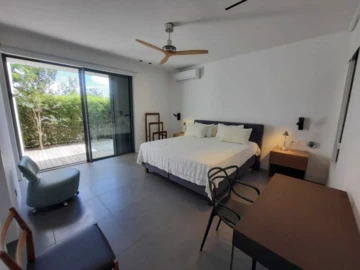 5 Bedroom Villa