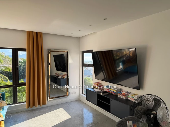 Luxury 3-Bedroom Penthouse with Private Pool in Tamarin (Sole Mandate)