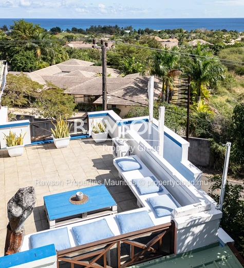 FOR SALE – Charming House with Sea Views | Tamarin