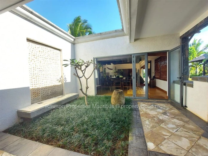 Villa De 6 Chambres A Vendre A Bel Ombre 