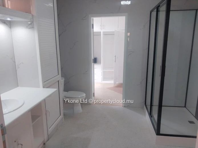 Apartment For Sale In Quatre Bornes