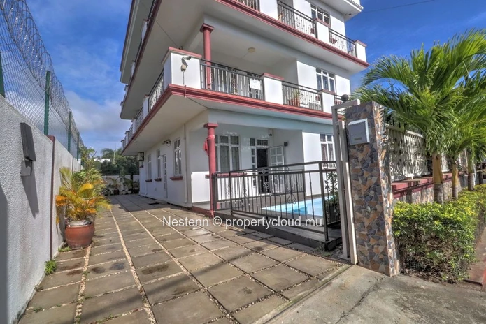 Appartement 2 chambres bien situé à Grand Bay