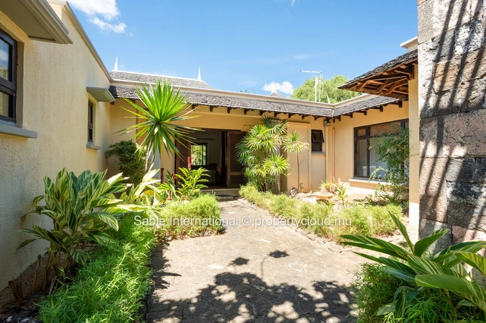 Villa entièrement rénovée au sein du Domaine Golfique de Tamarina