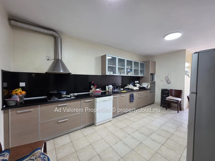 Apartment For Sale In Quatre Bornes