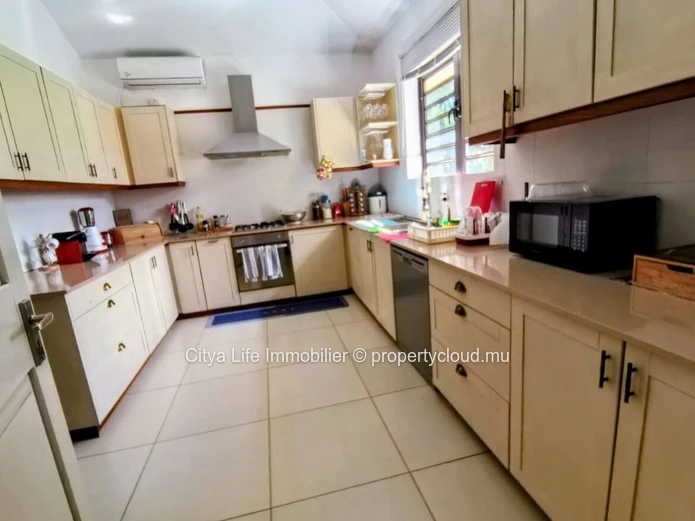 3-Bedroom Luxury Villa with Private Pool in Belle Vue Harel