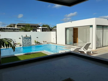 4 Bedroom Villa