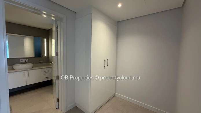 Elegant 2-Bedroom Apartment