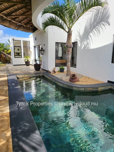 Villa RES à Vendre à Pointe aux Piments – 3 Chambres en Suite