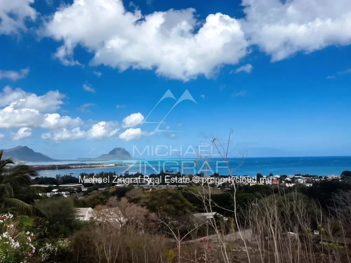 Villa élégante avec vues panoramiques sur la mer - Rivière Noire