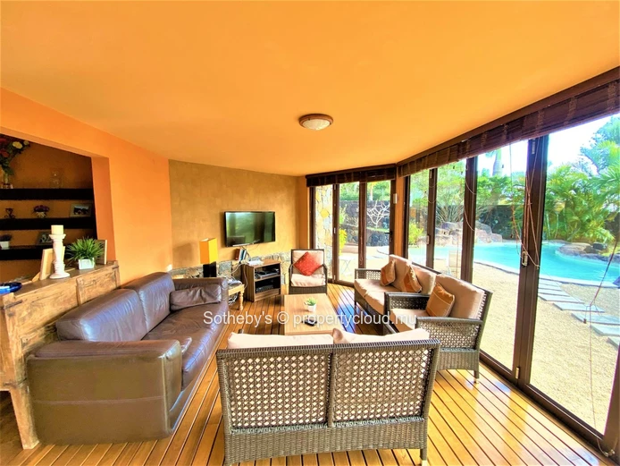  Hillside living
