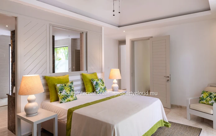 An exceptional frontline golf villa in the heart of the prestigious Anahita estate
