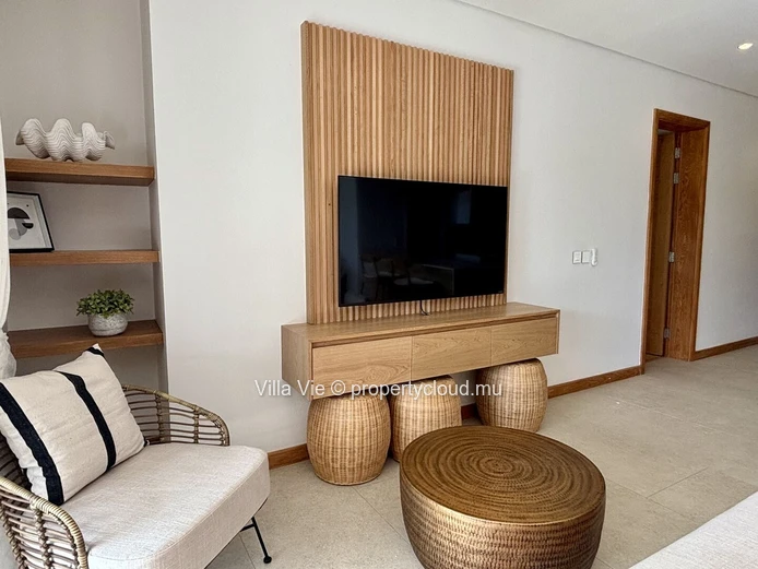 Belle Vue - Beautiful 4-bedroom apartment with stunning views (Sole Mandate)