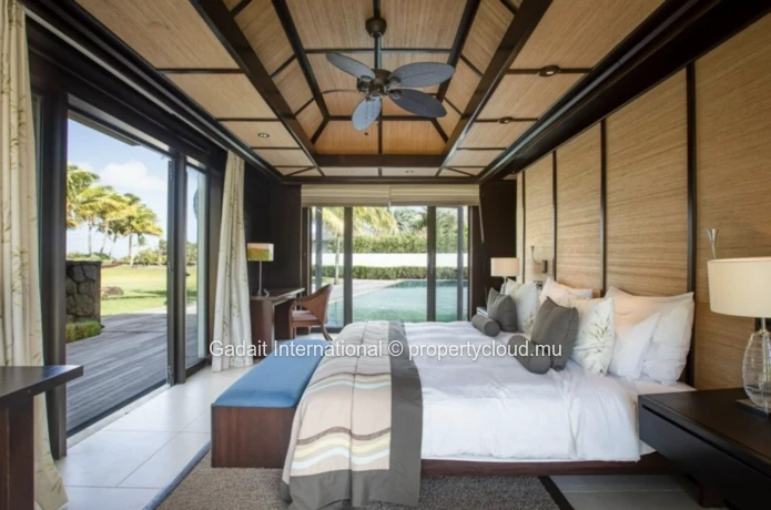 Villa de Luxe avec Vue sur le Golf à Louer à Anahita Beau Champ – 15 000 EUR / mois