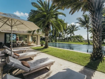 6 Bedroom Villa