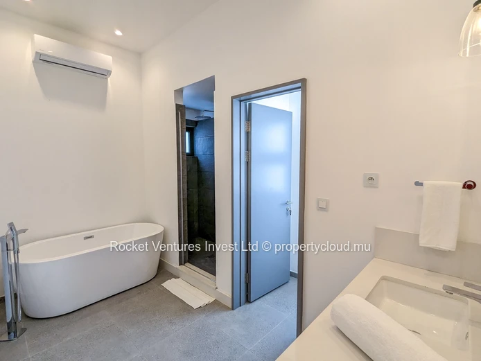 Penthouse avec vue mer à louer - 3 chambres, St Antoine Private Residences, Nord