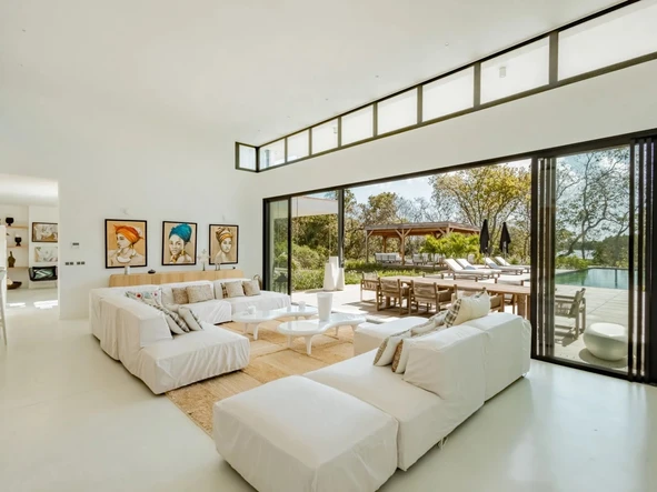 5 Bedroom Villa
