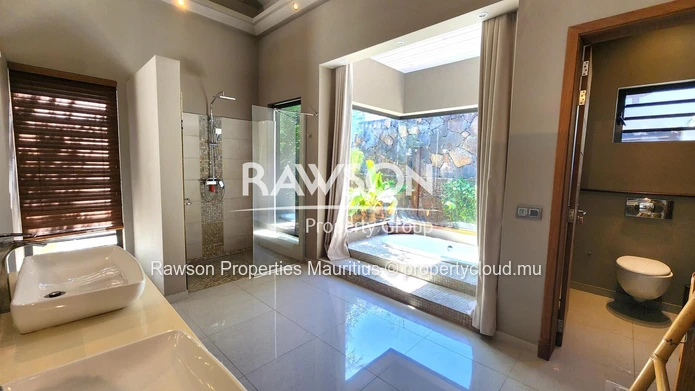 Villa 4 Chambres | Bureau | Piscine | Accessible Aux Étrangers | Pereybere | €