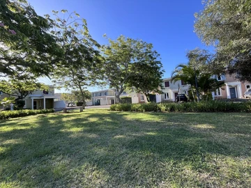4 Bedroom Townhouse, Duplex