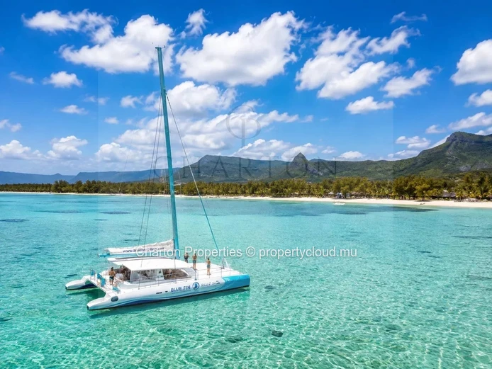 Elegant 3-bedroom apartment just a stone's throw from the lagoon