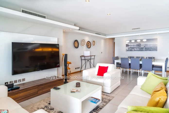 Penthouse meublé de 3 chambres avec piscine à Pointe aux Biches