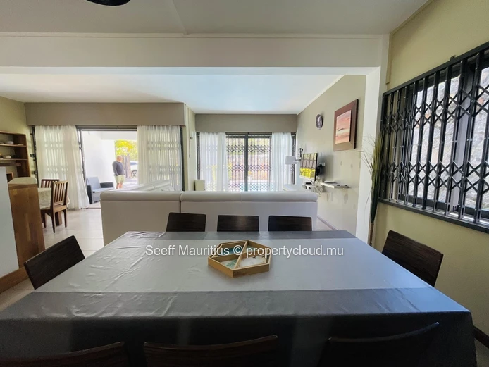 Villa Exquise Meublée avec Piscine Privée à Calodyne