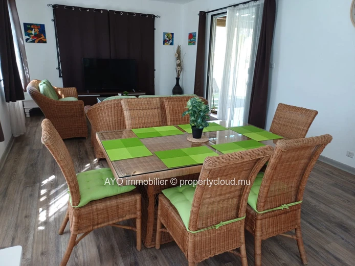 Townhouse de 4 chambres avec piscine commune à Grand Baie