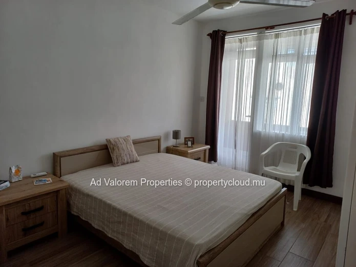 Charmant Duplex de 3 Chambres à Vendre au Centre de Curepipe