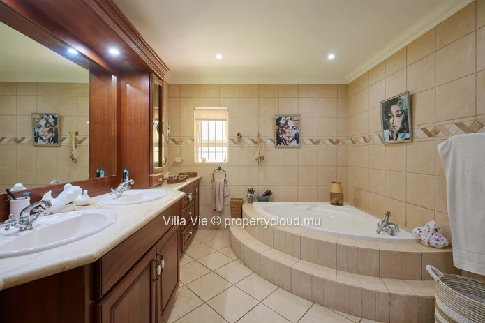 house of 4 bedrooms with swimming pool - Belle Vue