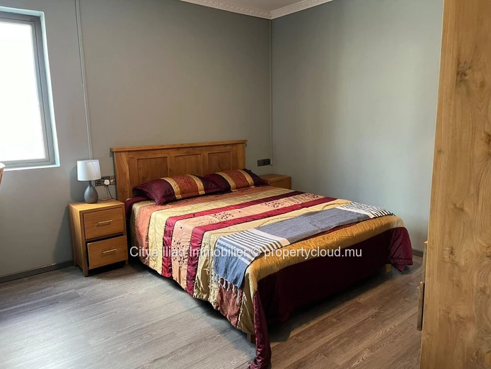 Appartement 2 Chambres en Suite - Complexe Résidentiel Sécurisé, Proche de la Plage de Mon Choisy