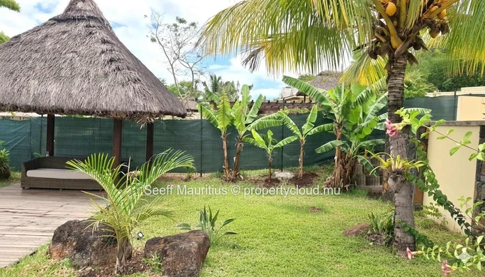 Tranquil Single-Storey Villa Surrounded by Nature