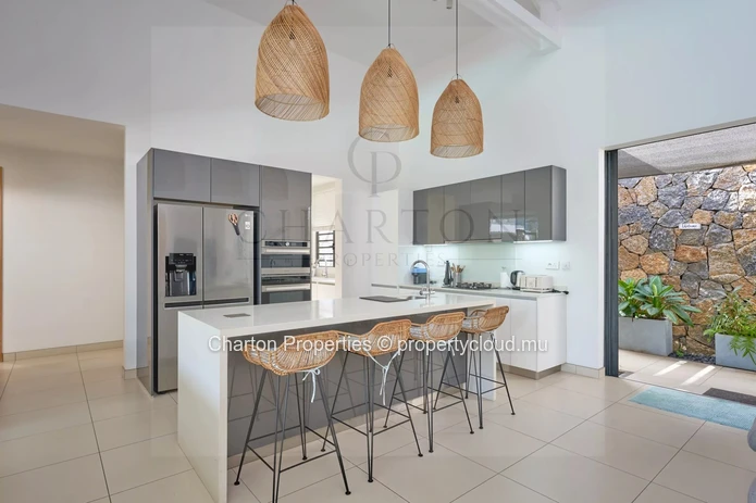 Furnished 4-bedroom villa - Contemporary elegance, absolute comfort