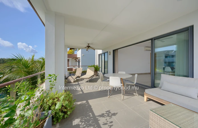 Appartement RES Mont Choisy — 3 chambres, seul à l'étage, plage à pied & accès privilégié