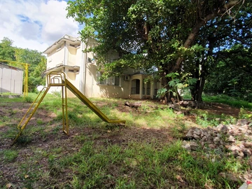 5 Bedroom Villa